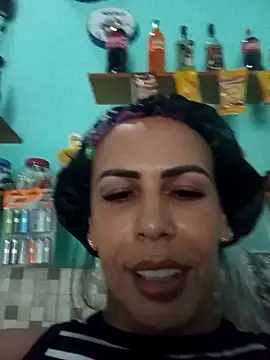 Snapshot of bonequinhalu chatting on April 21, 7:17 pm bonequinhalu online show from April 21, 7:17 pm