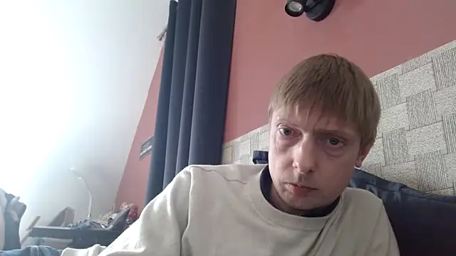 Snapshot of french59121 chatting on April 28, 2:22 pm french59121 online show from April 28, 2:22 pm