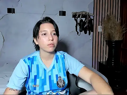 CloeAndKalifa online show from July 17, 5:25 am
