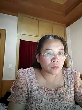 Snapshot of lymm78 chatting on May 21, 12:34 pm lymm78 online show from May 21, 12:34 pm