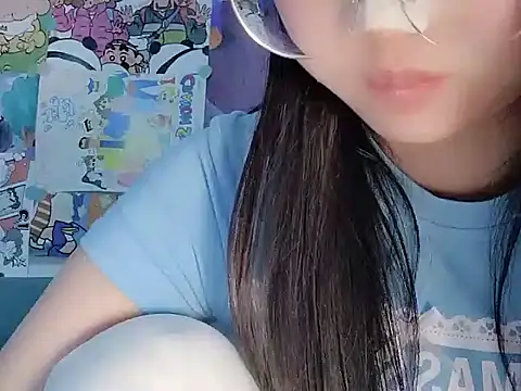 Snapshot of vvvan2026 chatting on May 20, 5:41 pm vvvan2026 online show from May 20, 5:41 pm