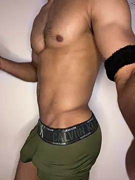 Snapshot of Lucas_93840 chatting on May 2, 7:41 pm Lucas 93840 online show from May 2, 7:41 pm