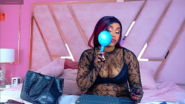 TiannahGlow online show from May 26, 12:34 pm
