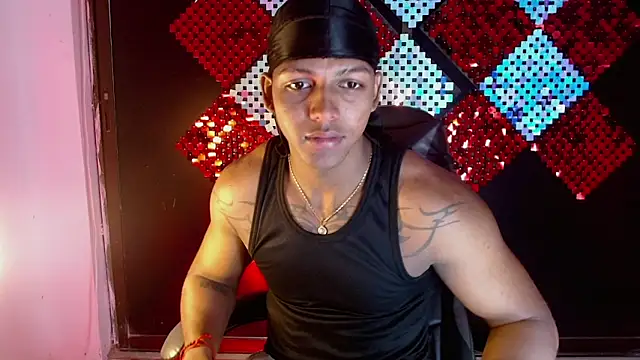 zoriel bigcock online show from April 27, 6:17 pm