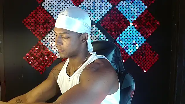 zoriel bigcock online show from April 30, 12:11 pm