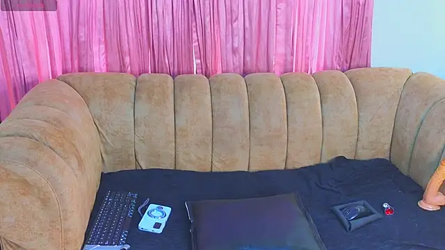 Snapshot of josethariaz25 chatting on May 11, 2:45 pm josethariaz25 online show from May 11, 2:45 pm