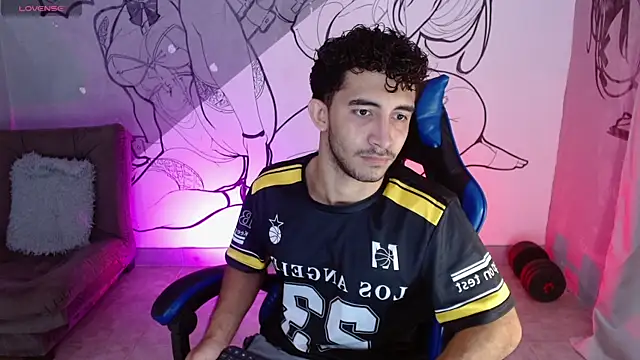 caius bigcock1 online show from May 4, 12:23 pm