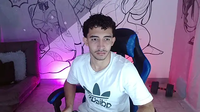 caius bigcock1 online show from May 7, 12:21 pm
