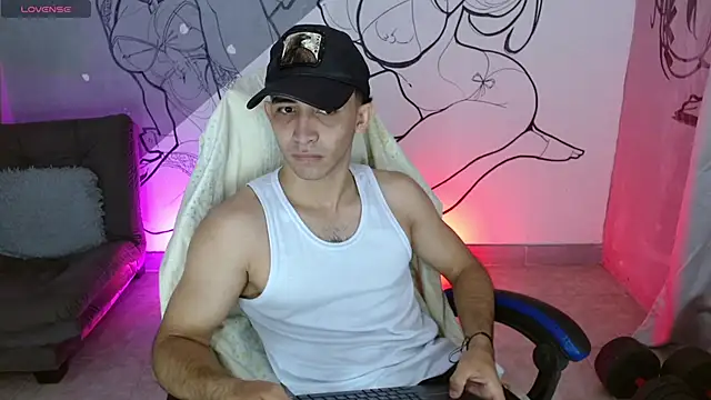 caius bigcock1 online show from May 27, 12:35 pm