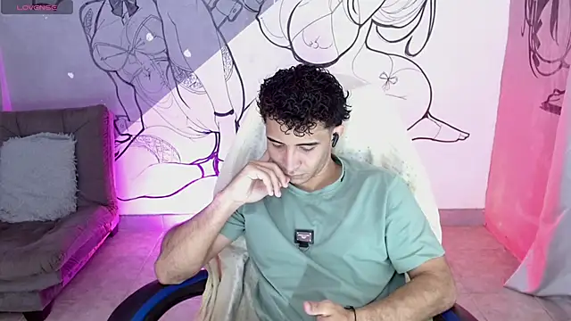 caius bigcock1 online show from May 28, 12:24 pm