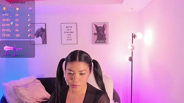 LizzyPonce  online show from May 24, 6:40 am