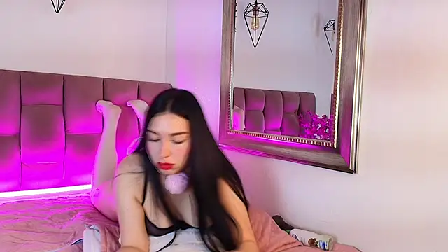 WhiteHott  online show from May 1, 8:57 pm