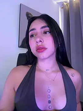 Snapshot of IsabellaNoir_ chatting on April 25, 7:44 pm IsabellaNoir online show from April 25, 7:44 pm