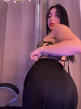Snapshot of IsabellaNoir_ chatting on May 23, 10:03 pm IsabellaNoir online show from May 23, 10:03 pm