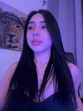 Snapshot of IsabellaNoir_ chatting on May 27, 1:57 am IsabellaNoir online show from May 27, 1:57 am