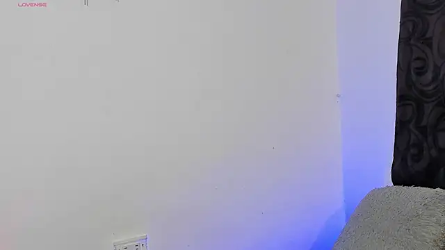  IanLark online show from May 16, 12:18 am
