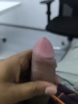Hotmen84050 online show from May 28, 3:48 am