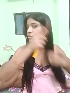 Snapshot of hot-couple-0 chatting on May 22, 8:32 am hot-couple-0 online show from May 22, 8:32 am