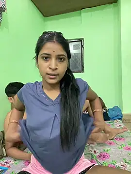 Snapshot of hot-couple-0 chatting on May 28, 4:37 pm hot-couple-0 online show from May 28, 4:37 pm