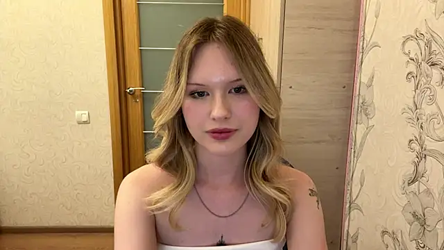 HoneyBlink online show from May 1, 2:21 pm