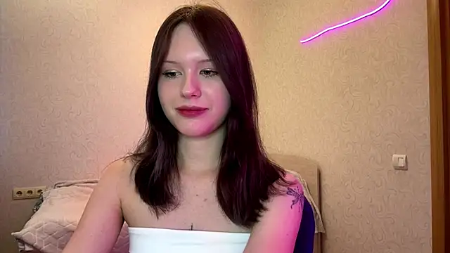 HoneyBlink online show from May 13, 2:14 pm