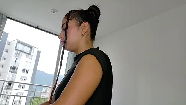 Snapshot of Missangelina_ chatting on May 28, 9:45 pm Missangelina online show from May 28, 9:45 pm
