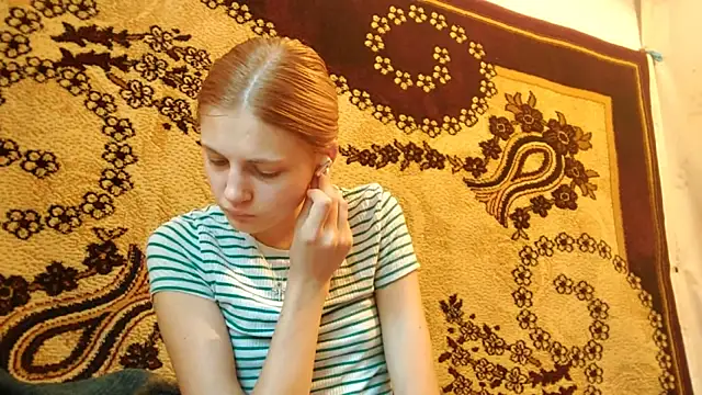 LunaLaday online show from May 30, 2:52 am