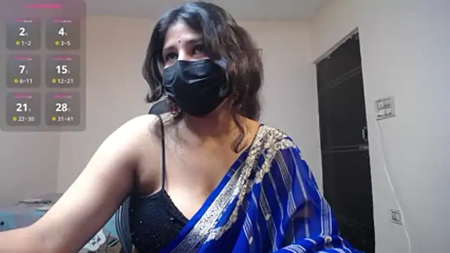 -Queenie online show from May 16, 7:23 pm