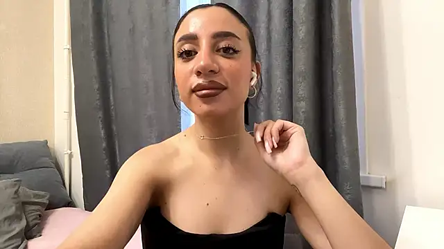 Snapshot of AngellaBarbini chatting on April 27, 1:09 pm AngellaBarbini online show from April 27, 1:09 pm