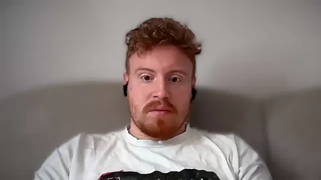 Snapshot of bigdicktutor chatting on April 23, 8:35 am bigdicktutor online show from April 23, 8:35 am