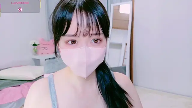 mayu chan  online show from May 6, 11:48 am