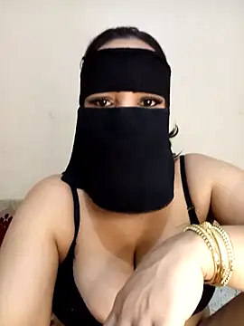 Anaxx arabHott online show from April 28, 4:01 pm