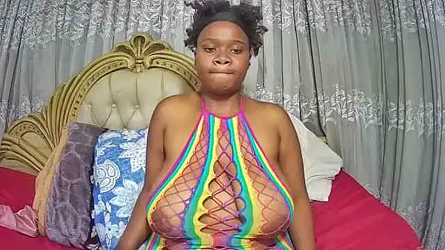 Snapshot of BusttyBoobs19 chatting on July 31, 8:08 pm BusttyBoobs19 online show from July 31, 8:08 pm