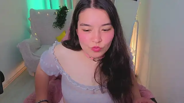 MomoRins online show from July 14, 10:04 pm