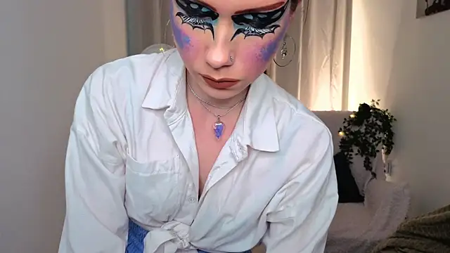 KarenRosee online show from May 14, 4:25 pm
