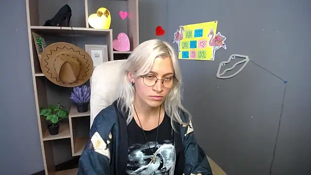 RubyDaviss online show from May 19, 12:22 pm