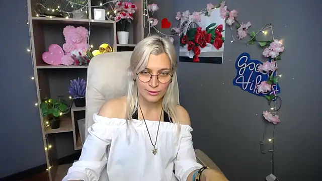 RubyDaviss online show from May 29, 6:11 am