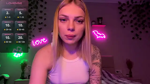 CandyRass online show from May 24, 9:58 am