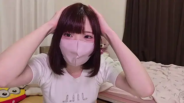 hiyo0001 online show from May 7, 2:11 pm