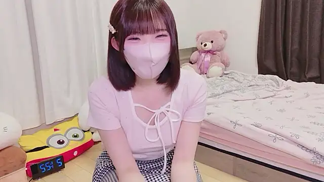 hiyo0001 online show from May 9, 12:21 pm