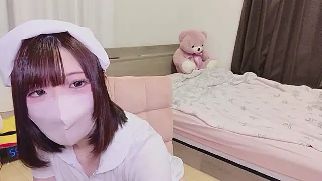 hiyo0001 online show from May 10, 12:21 pm