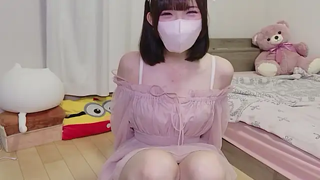 hiyo0001 online show from May 20, 1:39 pm