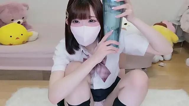 hiyo0001 online show from July 11, 5:26 pm