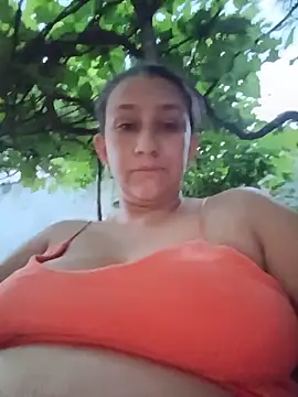 Snapshot of kiara_sin chatting on May 31, 11:06 pm kiara sin online show from May 31, 11:06 pm