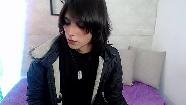 raven n matt online show from April 29, 8:37 pm