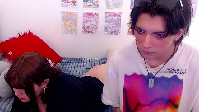 Snapshot of raven_n_matt chatting on June 24, 7:35 pm raven n matt online show from June 24, 7:35 pm