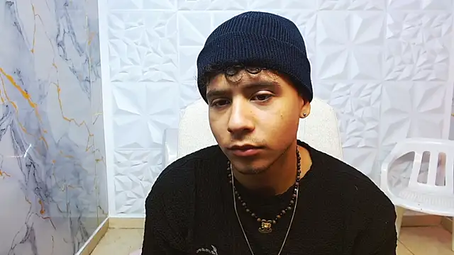 Snapshot of jbarto_ chatting on May 3, 7:09 pm jbarto online show from May 3, 7:09 pm