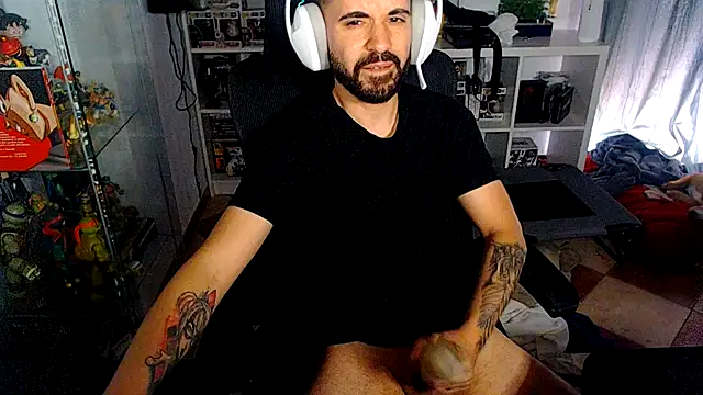 chiquitoconsecreto online show from May 10, 4:01 pm