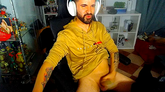 chiquitoconsecreto online show from May 15, 2:18 am