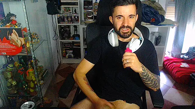 chiquitoconsecreto online show from May 16, 6:39 pm